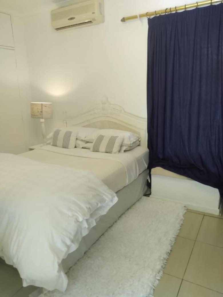 Emerald Guest House Springs 외부 사진